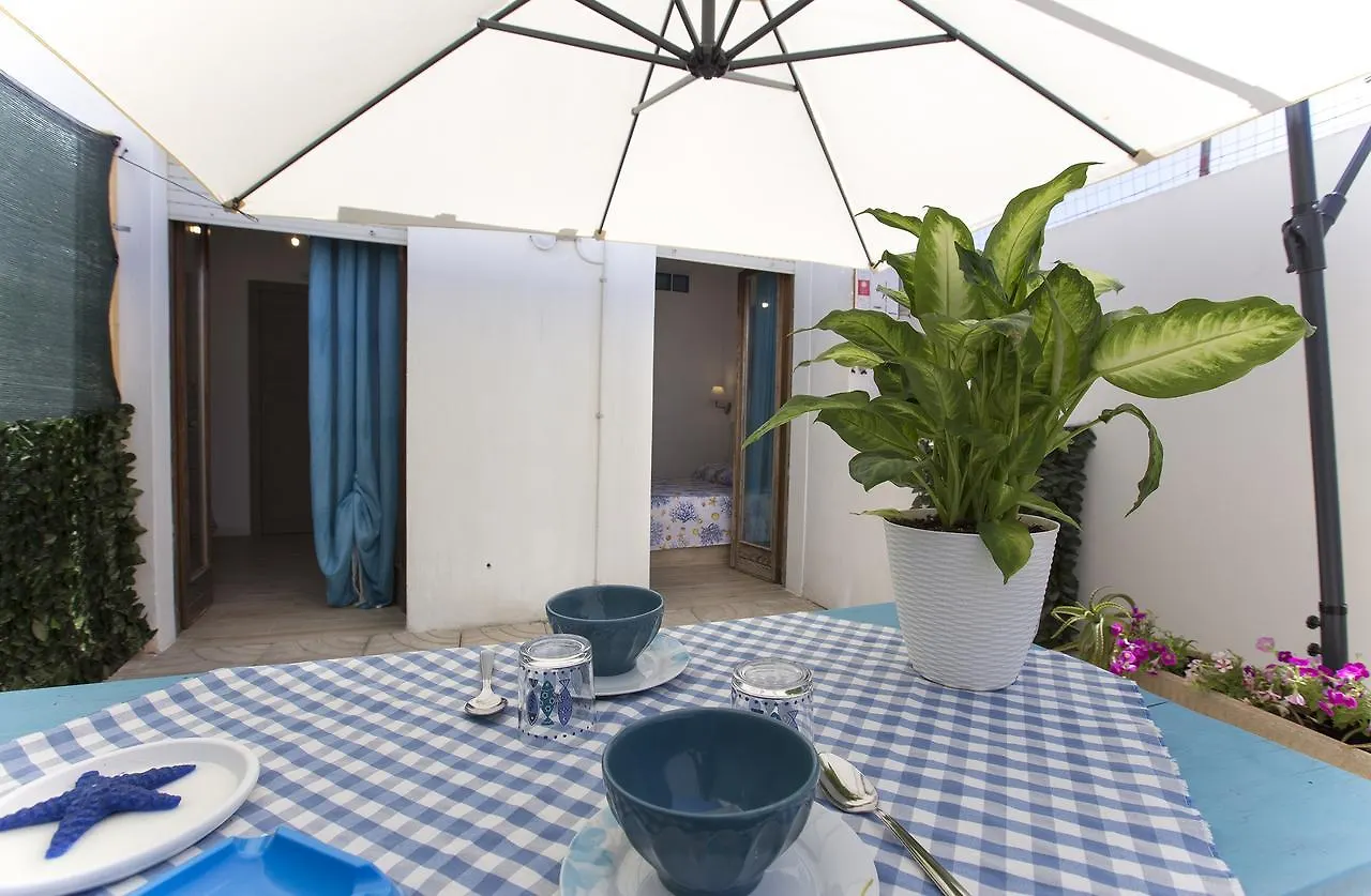 Вилла Dery Alghero Holiday Old Town Garden Дом отдыха